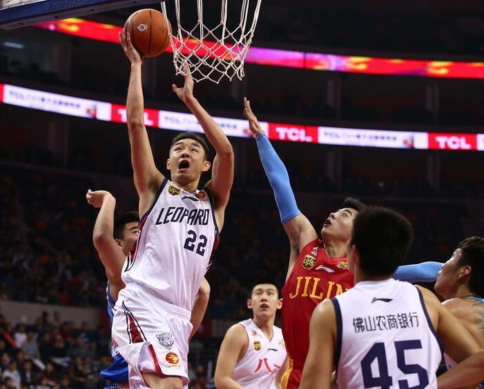 肋部三人小 肋部三人小